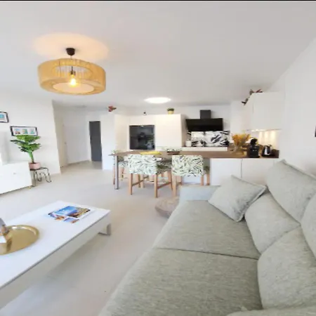 T2 Evasion Azur- 4 Pers,150 Mer, Terrasse, Parking - Capitalchic Services *